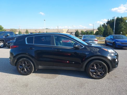 Used 2022 Kia Sportage LX w/ LX AWD Value Edition Package image 3