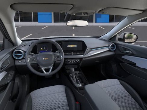 New 2025 Chevrolet Trax LT w/ Driver Confidence Package image 15