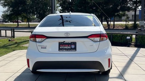 Used 2022 Toyota Corolla LE image 18