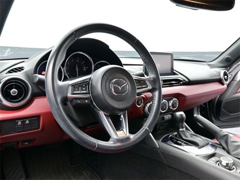 Used 2020 MAZDA MX-5 Miata RF Grand Touring image 4