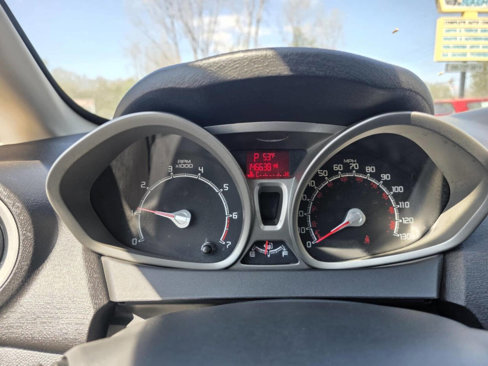 Used 2013 Ford Fiesta SE image 13