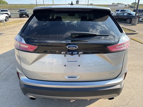 Used 2022 Ford Edge Titanium image 8