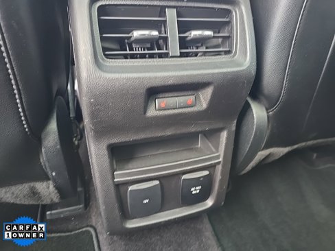 Used 2016 Ford Edge Titanium w/ Equipment Group 302A image 11