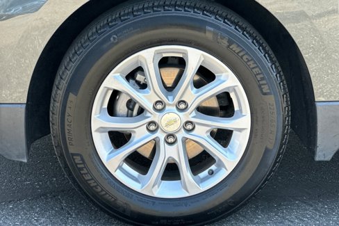 Used 2018 Chevrolet Equinox LT image 12