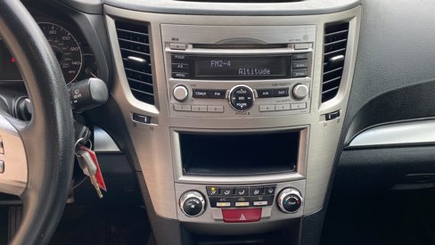 Used 2011 Subaru Outback 2.5i image 18