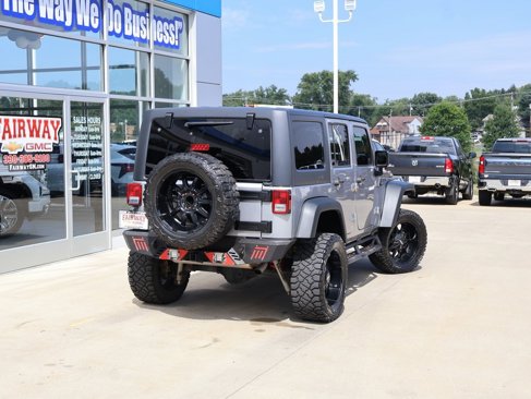 Used 2016 Jeep Wrangler Unlimited Rubicon image 37