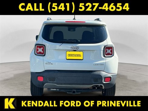 Used 2016 Jeep Renegade Limited image 4