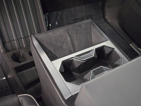Used 2025 Tesla Cybertruck AWD Crew Cab image 23
