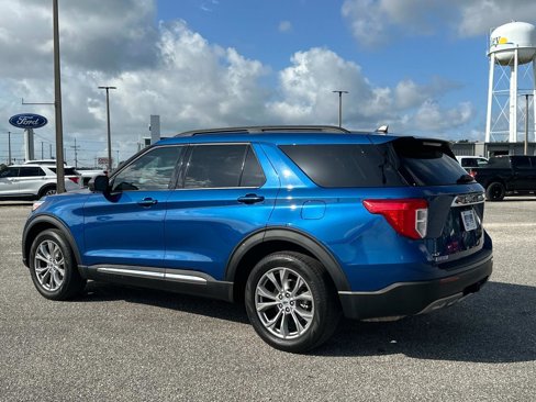 Certified 2023 Ford Explorer XLT w/ Equipment Group 202A image 27