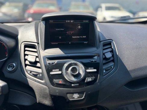 Used 2015 Ford Fiesta ST image 44