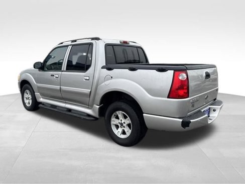 Used 2005 Ford Explorer Sport Trac XLT image 3
