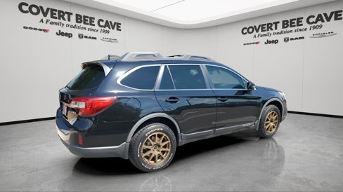 Used 2016 Subaru Outback 2.5i Limited image 10