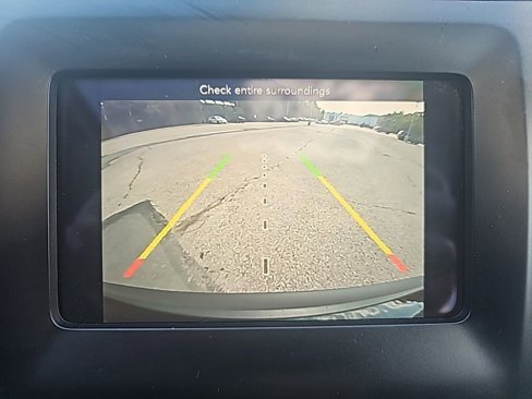 Used 2019 Jeep Cherokee Latitude Plus w/ Comfort/Convenience Group image 30