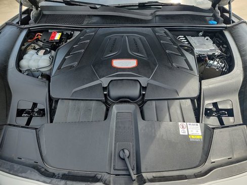 Certified 2023 Porsche Cayenne GTS image 28