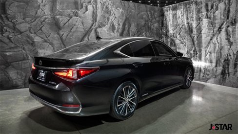 Used 2022 Lexus ES 300h w/ Premium Package image 19