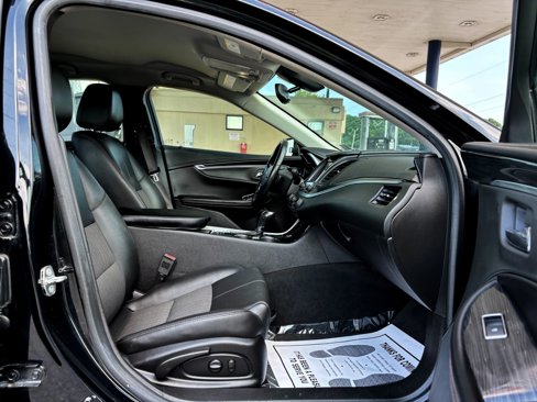 Used 2019 Chevrolet Impala LT image 18