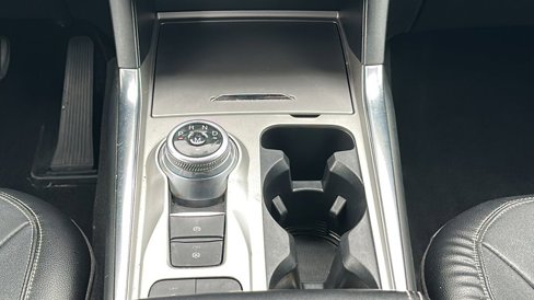 Used 2020 Ford Explorer Limited image 22