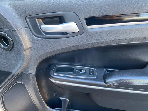 Used 2021 Chrysler 300 S image 45