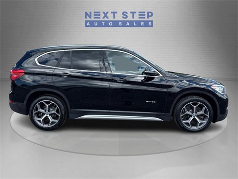 Used 2018 BMW X1 sDrive28i image 9