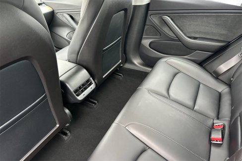 Used 2018 Tesla Model 3 Long Range image 12