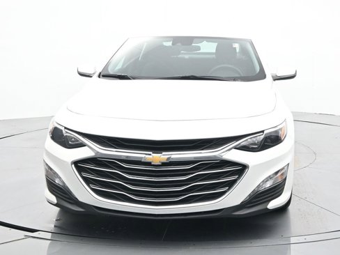 Used 2023 Chevrolet Malibu LT image 2