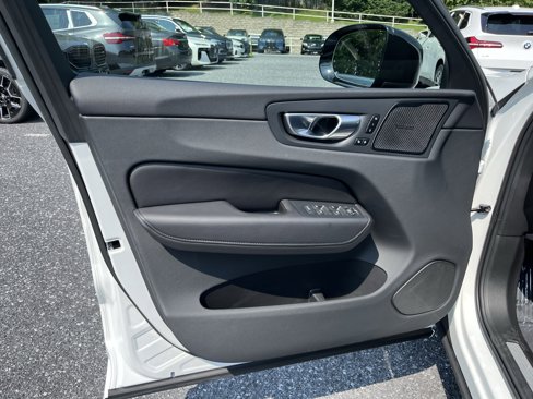 Used 2023 Volvo XC60 B5 Plus w/ Climate Package image 10