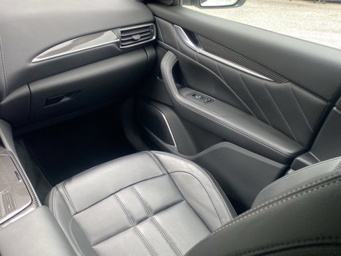 Used 2021 Maserati Levante S GranSport image 48