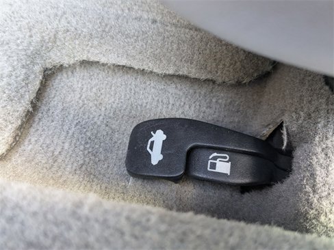 Used 2004 Toyota Camry LE image 18