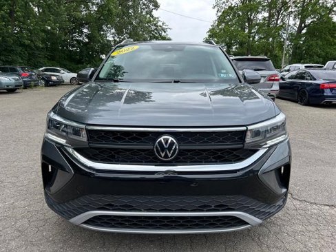 Used 2022 Volkswagen Taos SE image 8