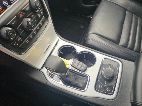 Used 2018 Jeep Grand Cherokee Limited image 19