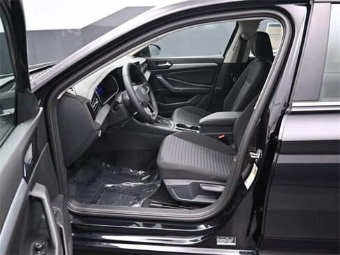 New 2025 Volkswagen Jetta S image 9