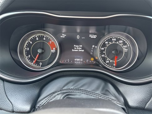 Used 2019 Jeep Cherokee Trailhawk w/ Cold Weather Group image 11
