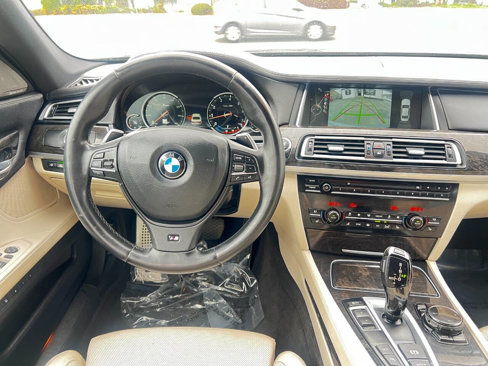 Used 2014 BMW 750Li image 30