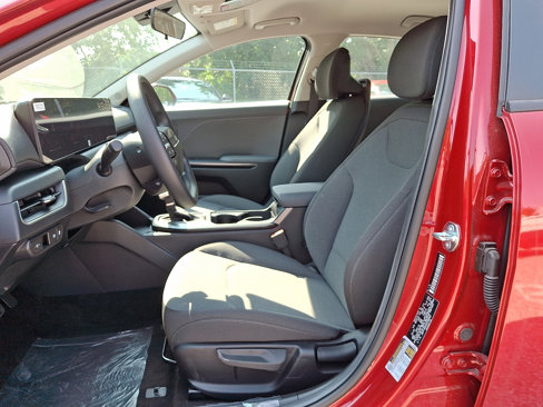 New 2025 Kia K4 LXS image 12