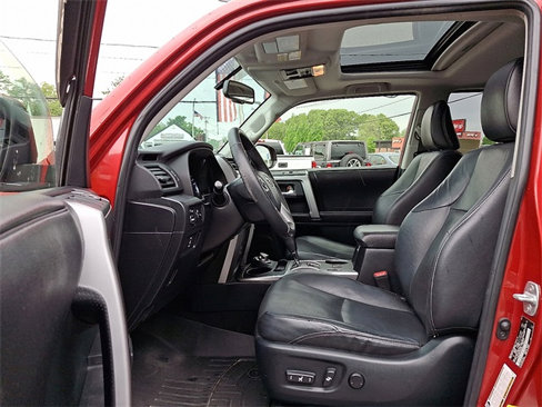 Used 2016 Toyota 4Runner Limited image 13