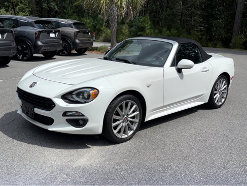 Used 2017 FIAT 124 Spider Lusso image 3