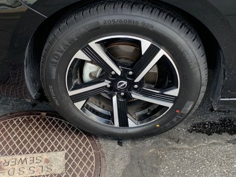 Used 2024 Nissan Sentra SV image 28