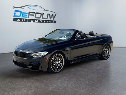 Used 2016 BMW M4 Convertible image 7