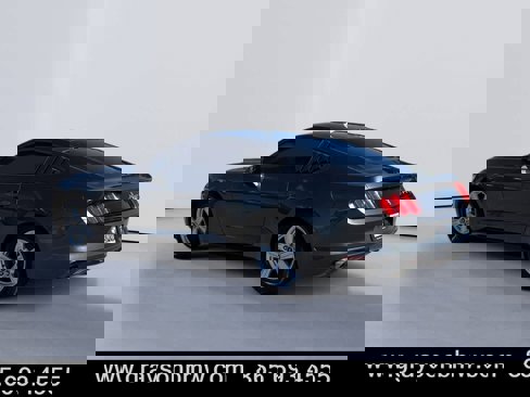 Used 2017 Ford Mustang Coupe image 3