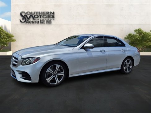 Used 2019 Mercedes-Benz E 300 image 1