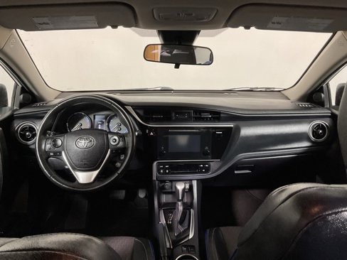 Used 2017 Toyota Corolla L image 20