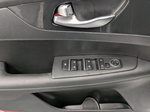 Used 2023 Kia Forte GT-Line w/ GT-Line Technology Package image 9