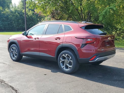 New 2025 Chevrolet Trax LT w/ Driver Confidence Package image 4