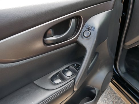 Certified 2022 Nissan Rogue Sport S image 19