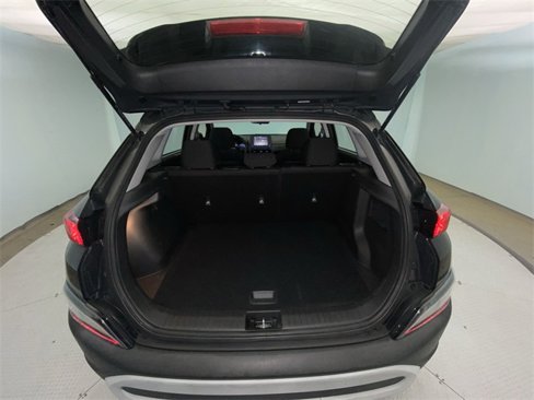 Used 2022 Hyundai Kona SE image 22