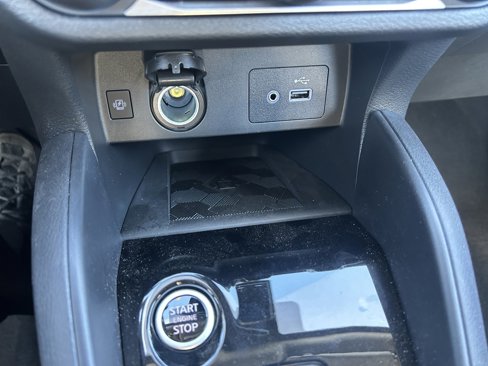 New 2025 Nissan Versa SV w/ Trunk Package image 23