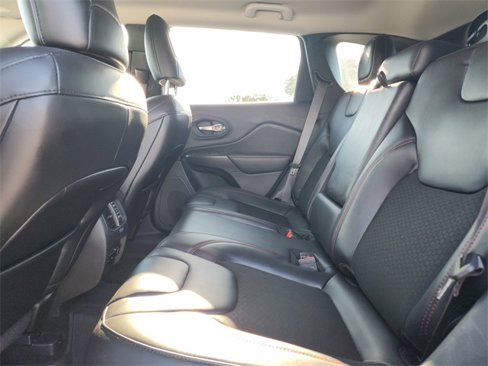 Certified 2020 Jeep Cherokee Trailhawk w/ Comfort/Convenience Group image 15