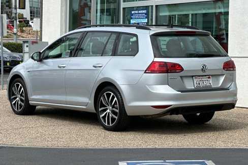 Used 2016 Volkswagen Golf Limited Edition image 7