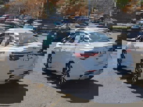 New 2025 Nissan Sentra SV w/ SV Premium Package image 5