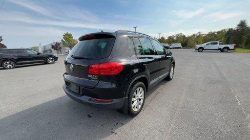 Used 2015 Volkswagen Tiguan SE image 9